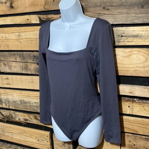 Aritzia Babaton Grey‎ Contour Squareneck Longsleeve Bodysuit Large - Picture 2 of 8